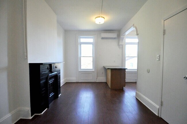 Photo - 148A Webster Ave