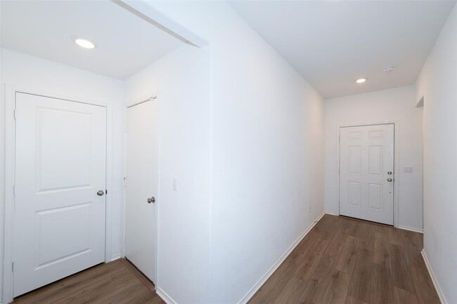 Photo - 147 Otter Rd