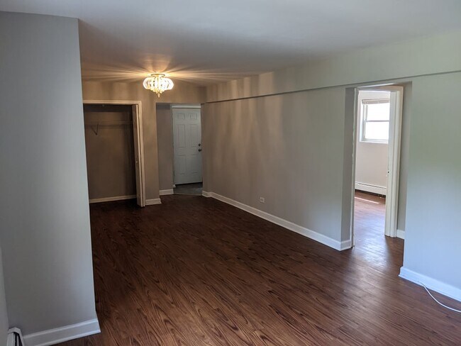 Photo - 1711 W Estes Ave Unit 1s