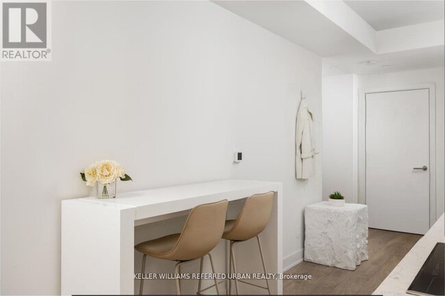 Photo - 8 Cumberland St Unité 301