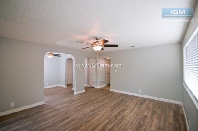 Photo - Riverview Condominiums