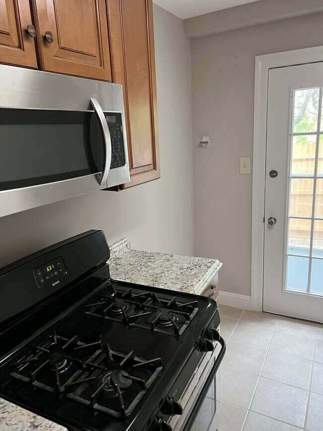 Cocina 1 - 104 N George Mason Dr Unidad 1