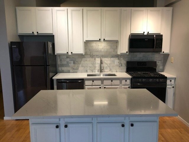 Photo - 3944 N Claremont Ave Unit 306