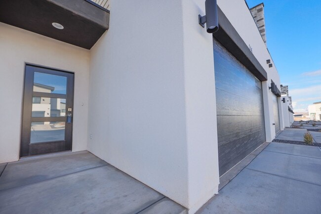 Photo - Crimson Park Town Home.