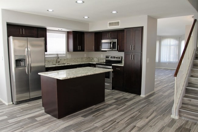 Photo - 12409 W San Juan Ave