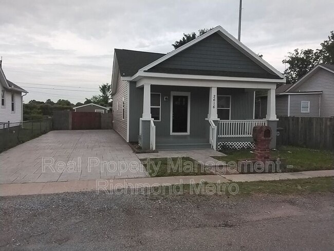 Photo - 2616 Lochaven Blvd House