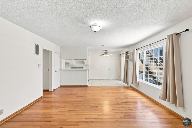 Building Photo - 3720 Vinton Ave Unit 3