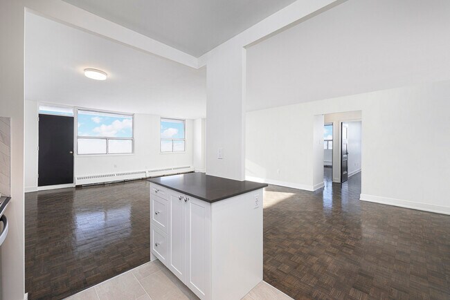 Photo - 2450 Weston Rd