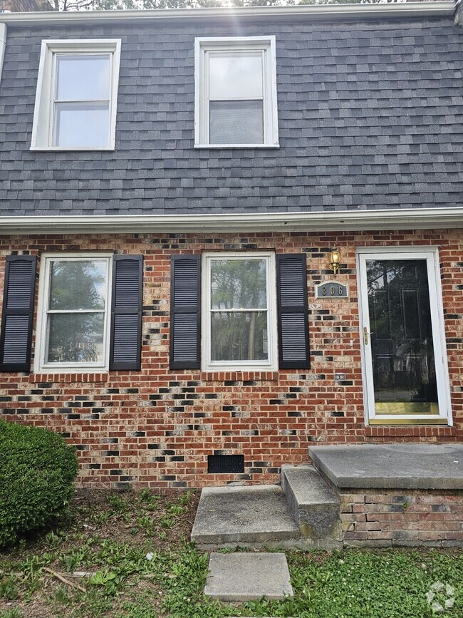 Building Photo - 306 Carroll Dr Rental