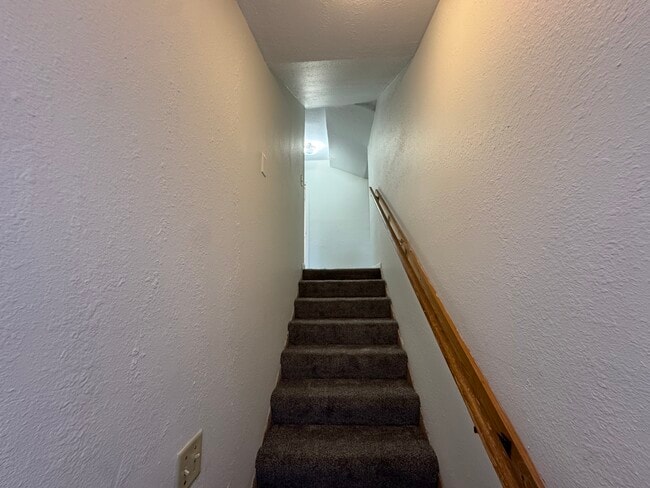 Photo - 1006 1/2 Therbrook St Unit 1006 1/2 Therbrook St