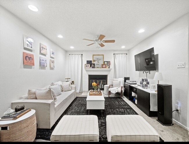 Photo - 1909 Chasewood Cir