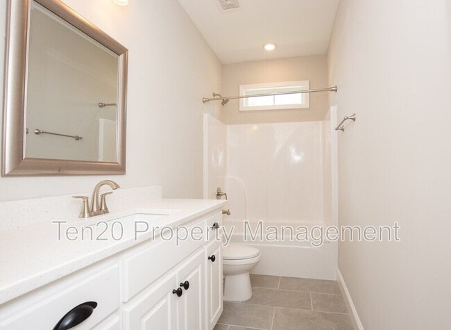 Photo - 9827 Yellow Pine Rd