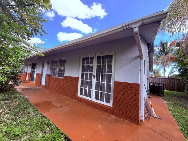 Photo - 2560 Riverland Dr Unidad F2