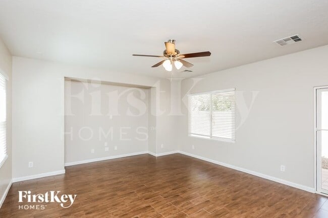 Photo - 2842 Dalsetter Dr