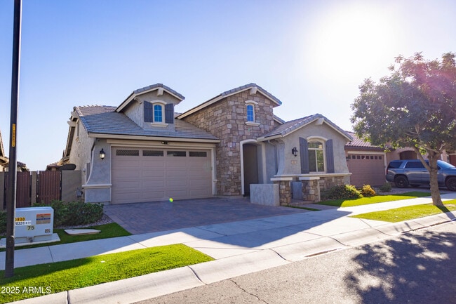 Building Photo - 3951 E Turley St