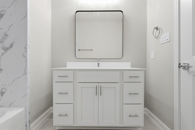 Photo - 9906 Clark Cyn Ln