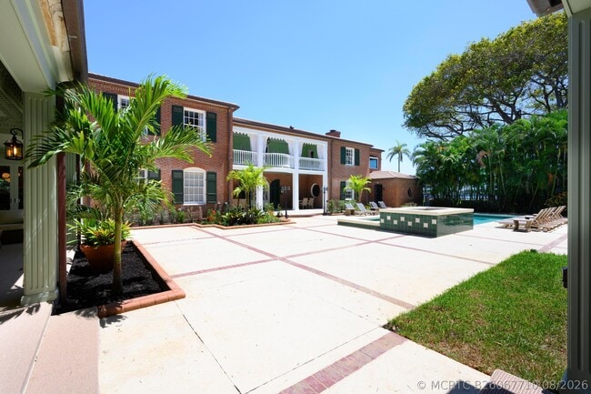 1125 N Flagler Dr