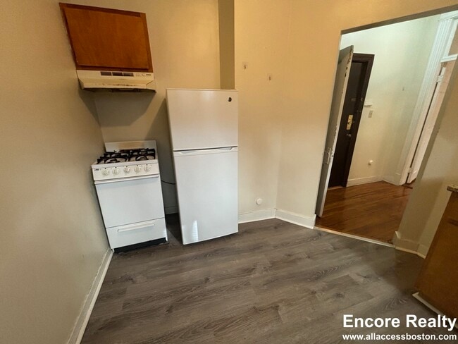 Photo - 103 Gordon St Unit #4