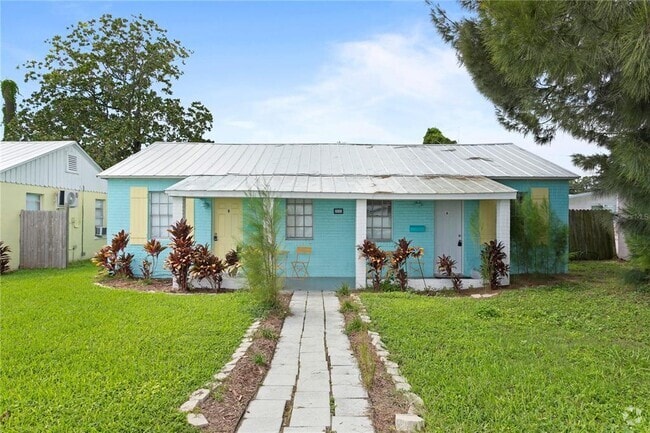 Building Photo - 1305 S 26th St Rental