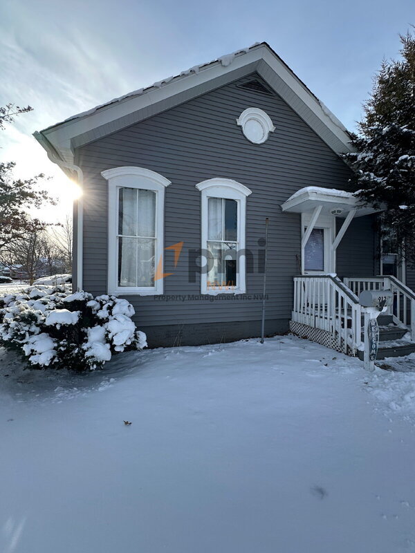 Photo - 912 Chicago St