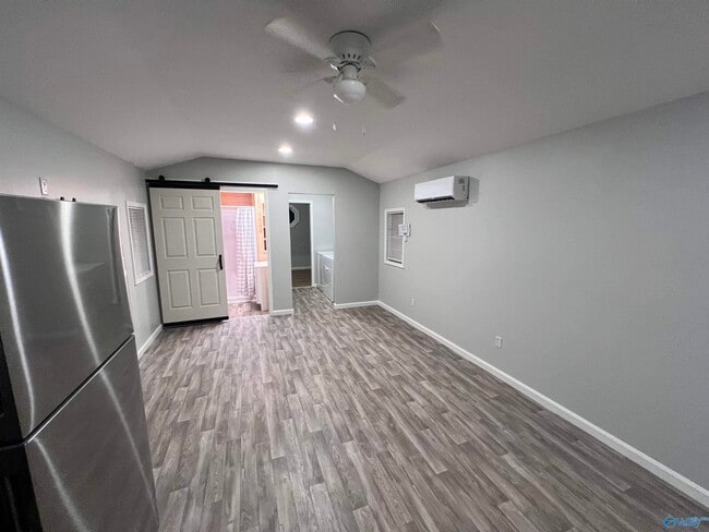 Photo - 21215 Yarbrough Rd