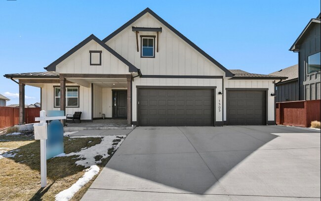 Photo - 1505 Cherry Grove Ct House