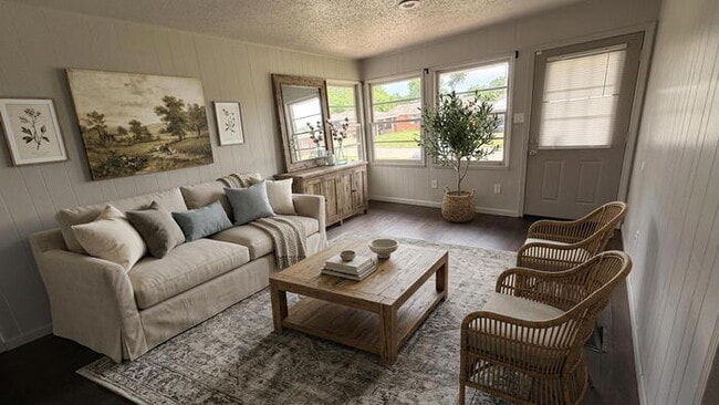 Building Photo - Vintage Charm Meets Outdoor Living