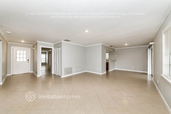 Photo - 5657 25th St Cir E