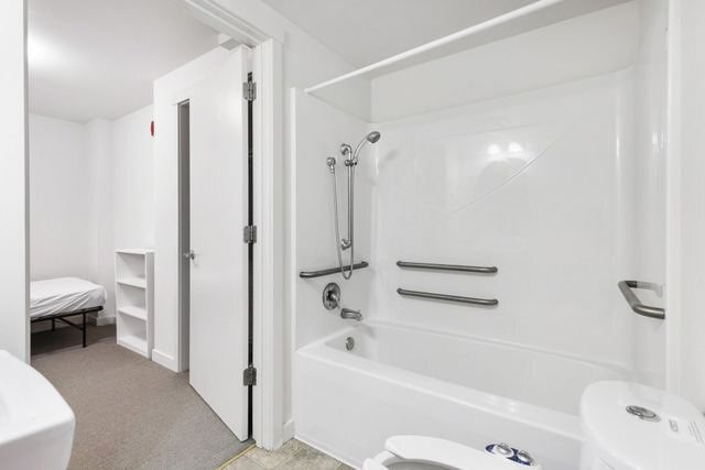 Photo - 4215 9th Ave NE Unidad 102