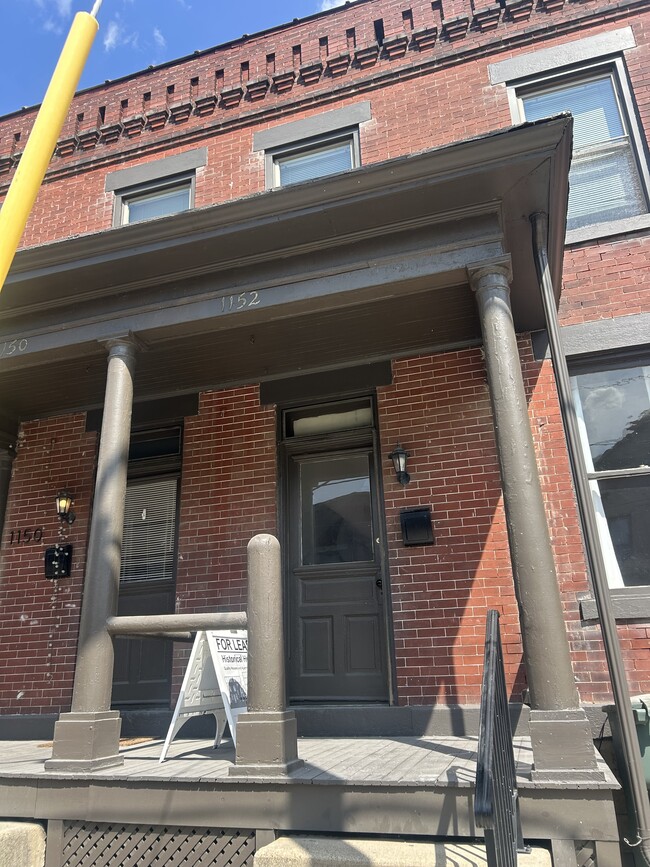 Building Photo - 1152 Jaeger St Unit 3 Rental