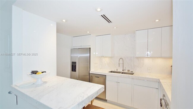 Photo - 100 Bayview Dr Unit 308