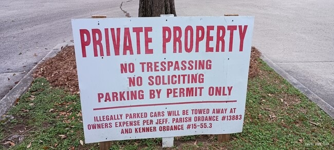 Entrance Sign - 54 Avant Garde Cir Unit 54