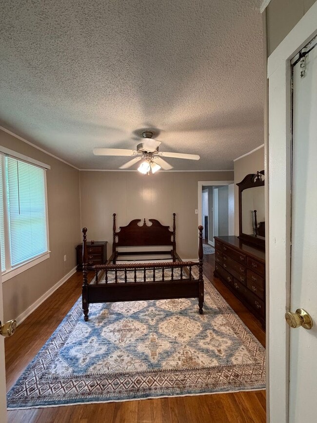 Photo - Charming Remodeled Farmhouse with Large Yard in Convenient Kingsport Location