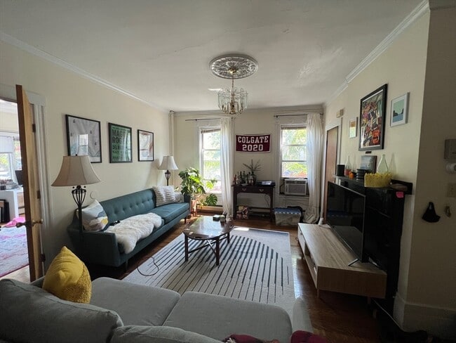 Building Photo - 329 Broadway Unit 1 Rental