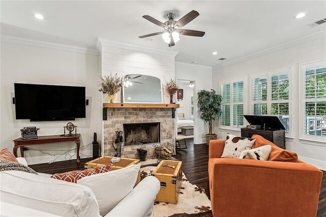 Photo - 12099 Jones Rd