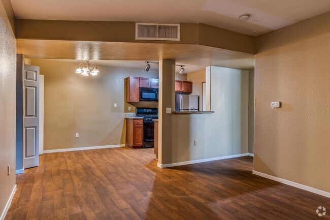 2 BR, 2 BA (clásico) - 961 SF