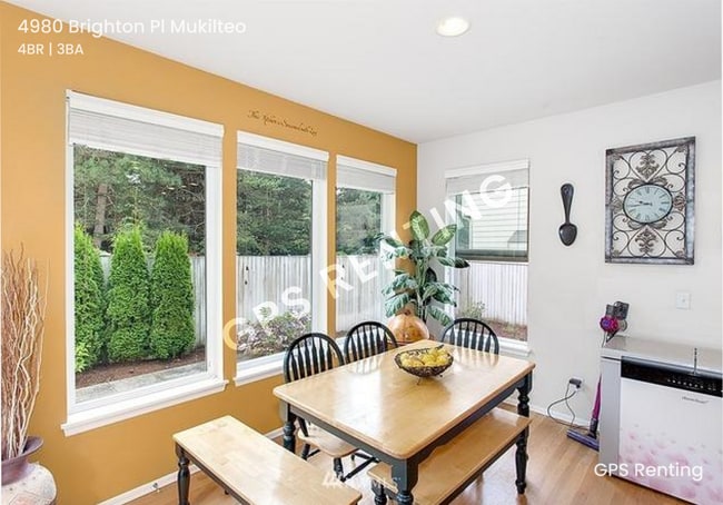 Photo - 4980 Brighton Pl