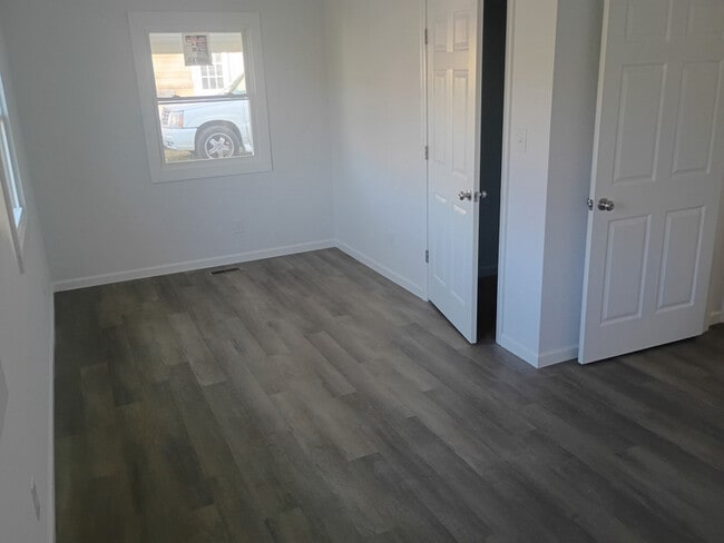 Photo - 101 Edmonds Dr