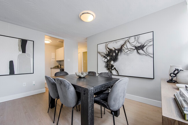 Photo - Dufferin Heights