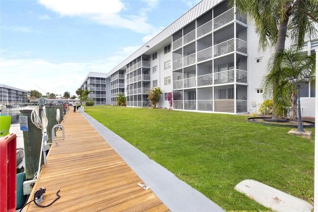 Photo - 3600 NE 170th St Unit 312