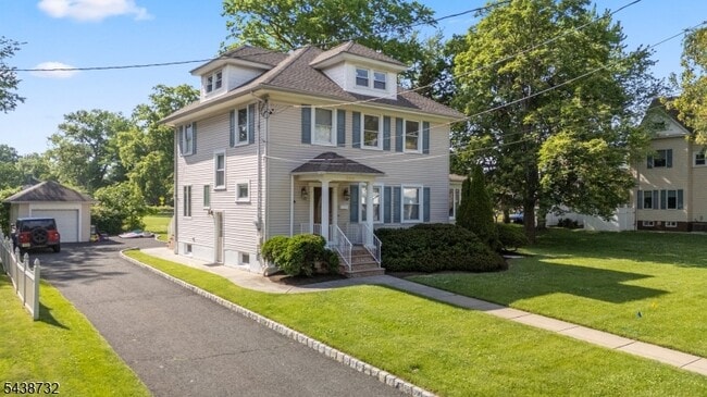 Photo - 306 Walnut Ave