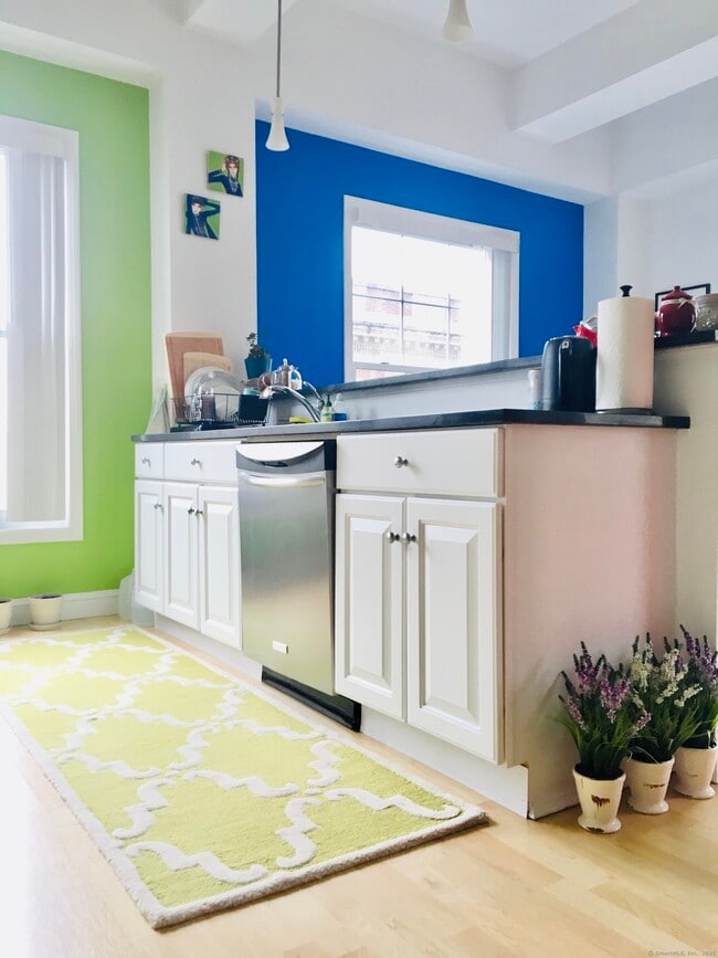 Photo - 124 Court St Unit 12