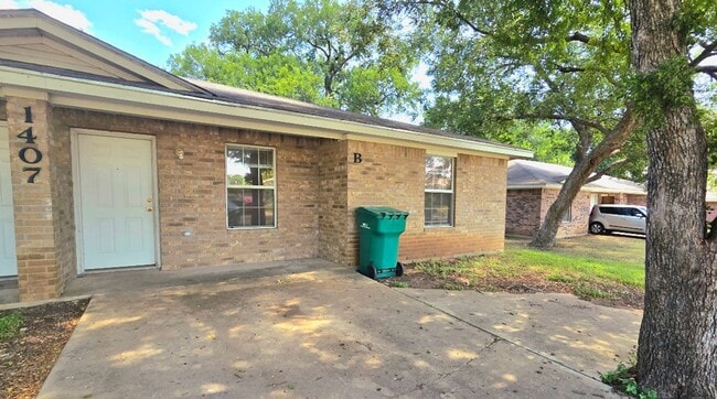 Building Photo - In the heart of Harker Heights this 2-bedr... Rental