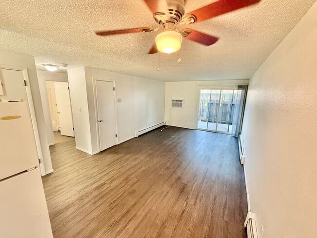 Photo - 6 month lease special $200 monthly discoun...