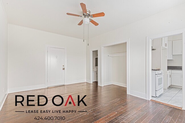 Photo - ~LOW DEPOSIT~ Incredible Studio with Large... Unit 208