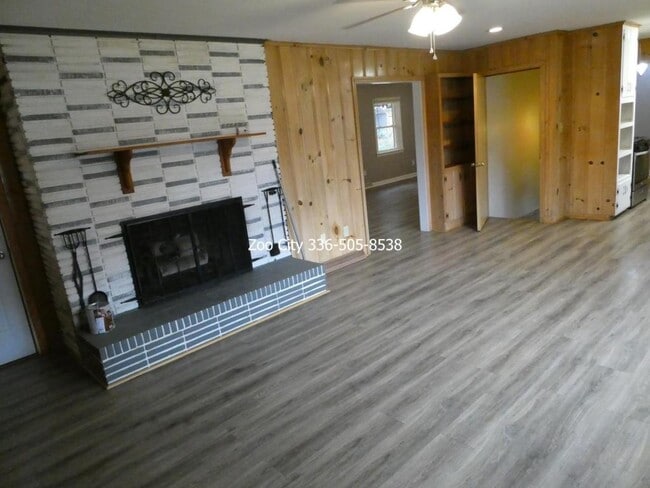 Photo - 723 Spencer Ave