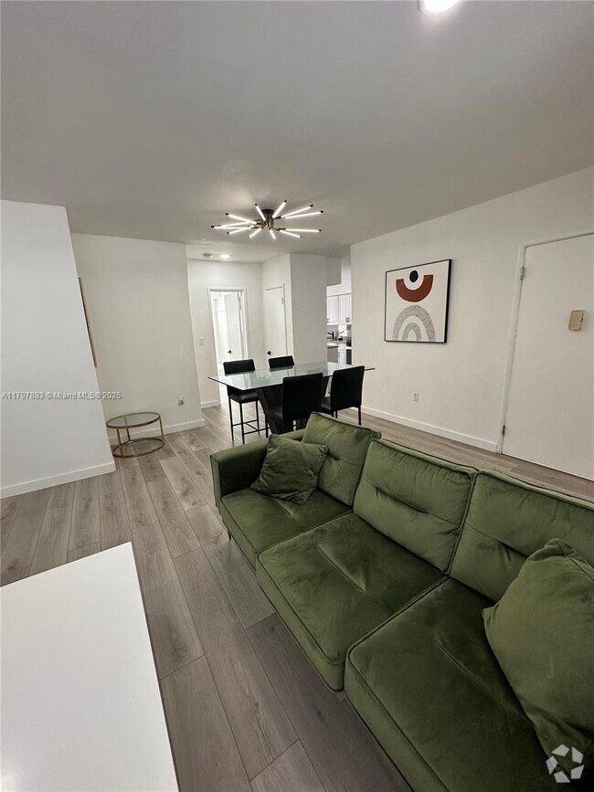Building Photo - 316 Surfside Blvd Unit 1 Rental