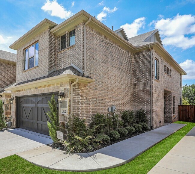 Photo - Beautiful Townhome in Plano ISD
