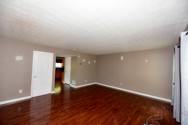 Photo - 5710 English Rose Dr