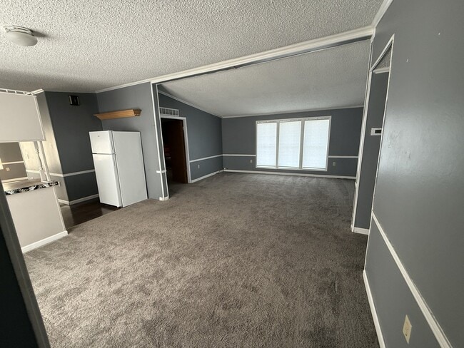 Photo - 2500 Mann Rd